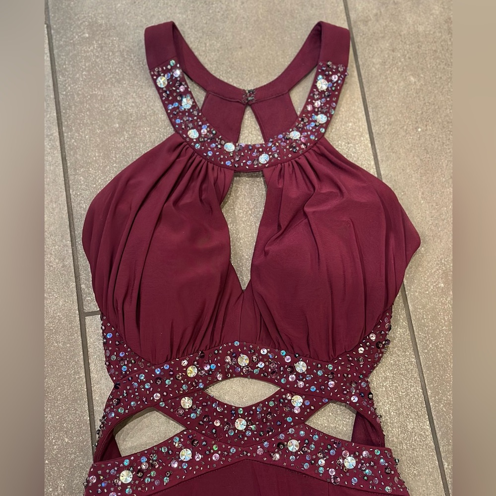 2/$10 or 3/$12 ❤️ Morgan & Co - formal dress cutout waist back rhinestones